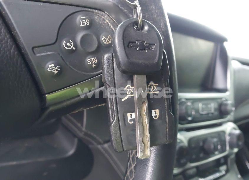 Photo 11 of 2020 Chevrolet Suburban 4WD LT (VIN 1GNSKHKC5LR304201)