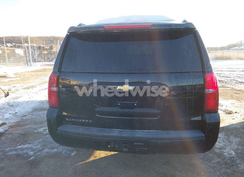 Photo 16 of 2020 Chevrolet Suburban 4WD LT (VIN 1GNSKHKC5LR304201)