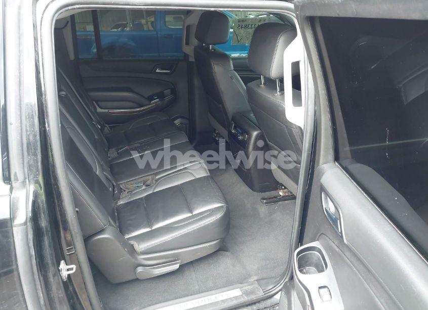 Photo 8 of 2020 Chevrolet Suburban 4WD LT (VIN 1GNSKHKC5LR304201)