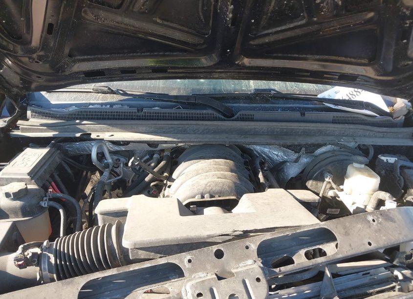 Photo 10 of 2016 Chevrolet Suburban LT (VIN 1GNSKHKC6GR283249)