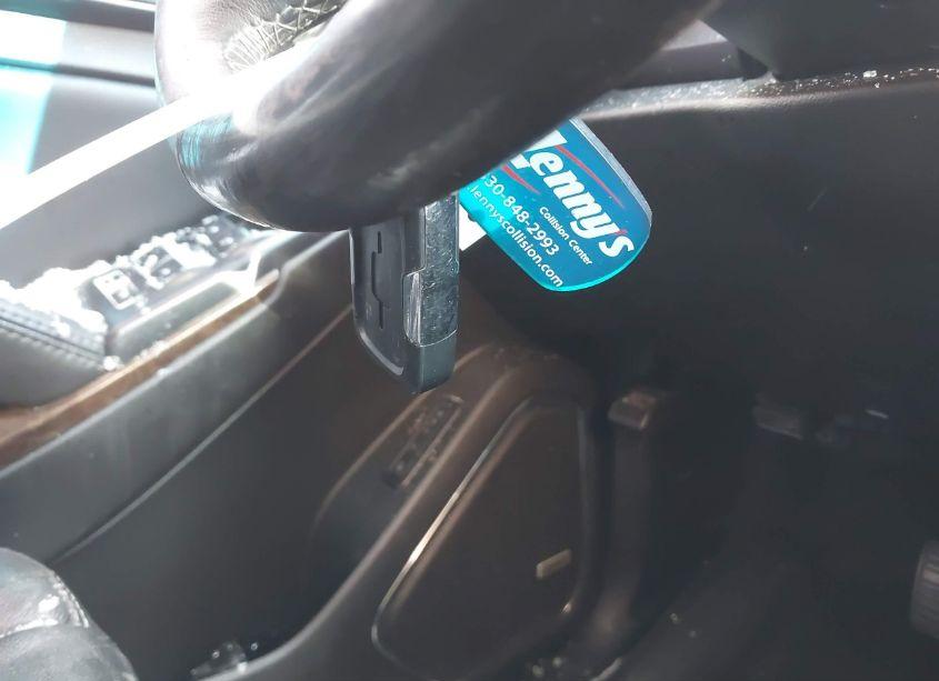 Photo 11 of 2016 Chevrolet Suburban LT (VIN 1GNSKHKC6GR283249)