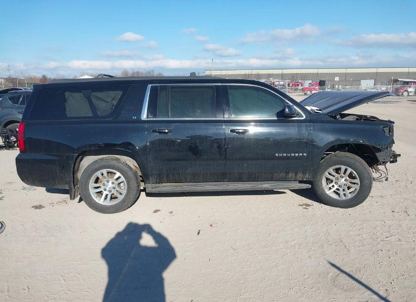 Photo 14 of 2016 Chevrolet Suburban LT (VIN 1GNSKHKC6GR283249)