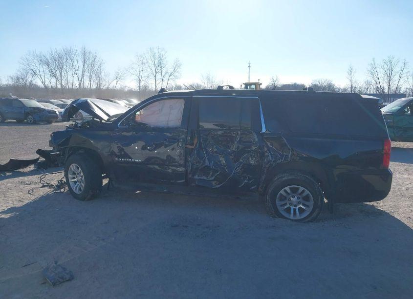 Photo 15 of 2016 Chevrolet Suburban LT (VIN 1GNSKHKC6GR283249)