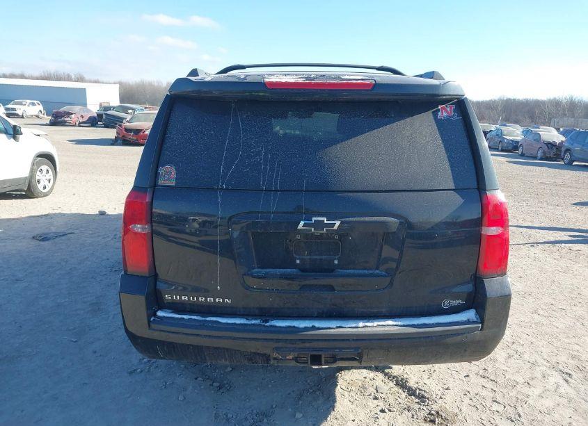 Photo 17 of 2016 Chevrolet Suburban LT (VIN 1GNSKHKC6GR283249)