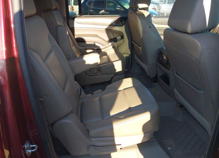 Photo 8 of 2016 Chevrolet Suburban LT (VIN 1GNSKHKC6GR407472)