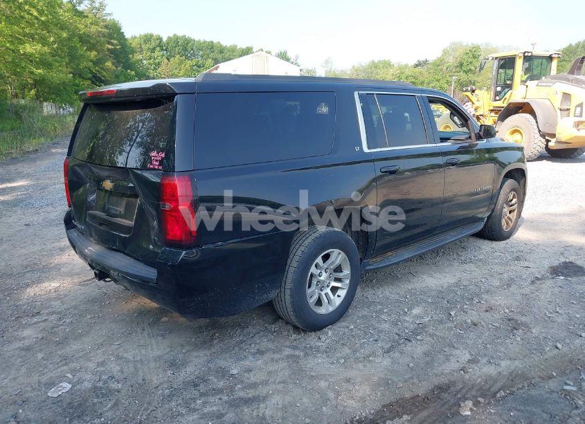 Photo 4 of 2018 Chevrolet Suburban LT (VIN 1GNSKHKC6JR105705)