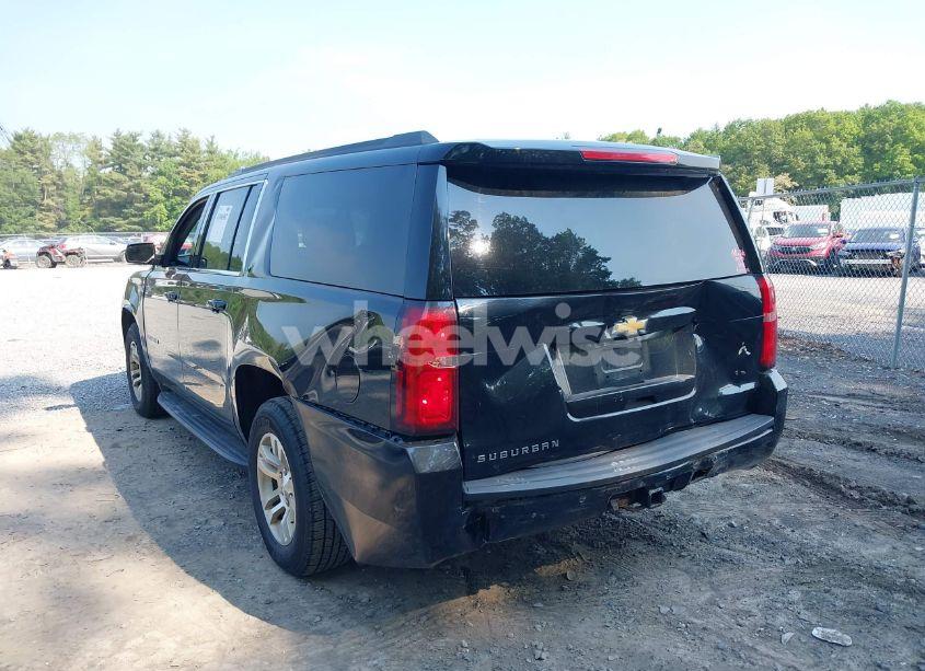 Photo 6 of 2018 Chevrolet Suburban LT (VIN 1GNSKHKC6JR105705)