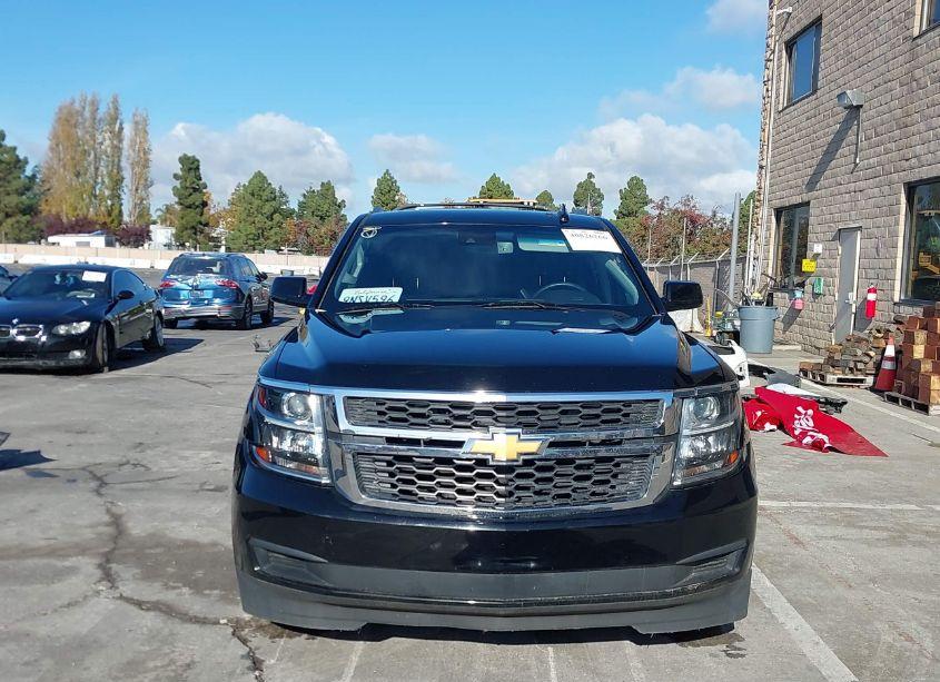 Photo 12 of 2018 Chevrolet Suburban LT (VIN 1GNSKHKC6JR334742)