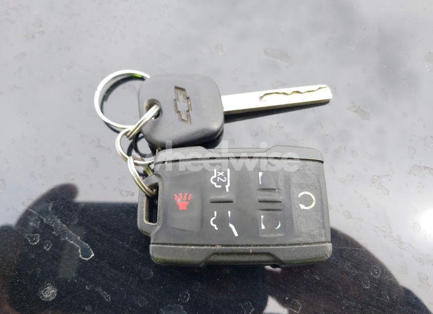 Photo 11 of 2016 Chevrolet Suburban LT (VIN 1GNSKHKC7GR315884)