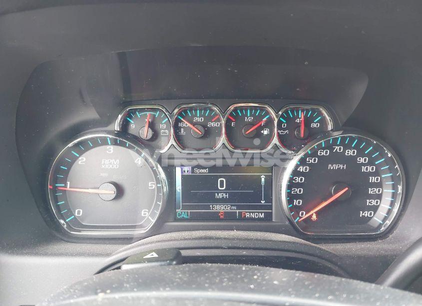 Photo 7 of 2016 Chevrolet Suburban LT (VIN 1GNSKHKC7GR315884)