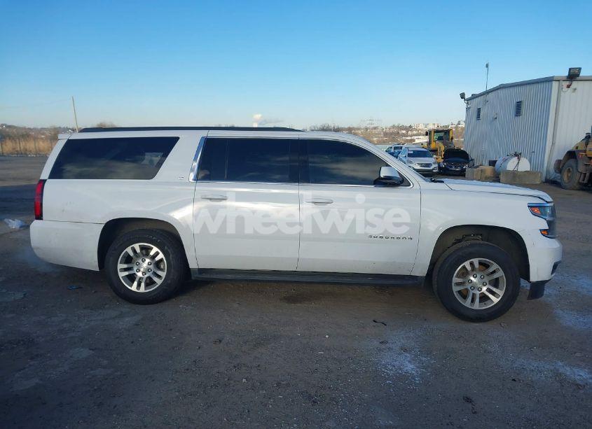 Photo 14 of 2017 Chevrolet Suburban LT (VIN 1GNSKHKC7HR158505)
