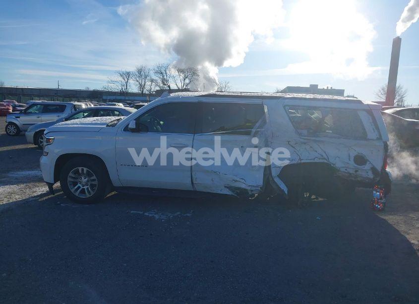 Photo 15 of 2017 Chevrolet Suburban LT (VIN 1GNSKHKC7HR158505)