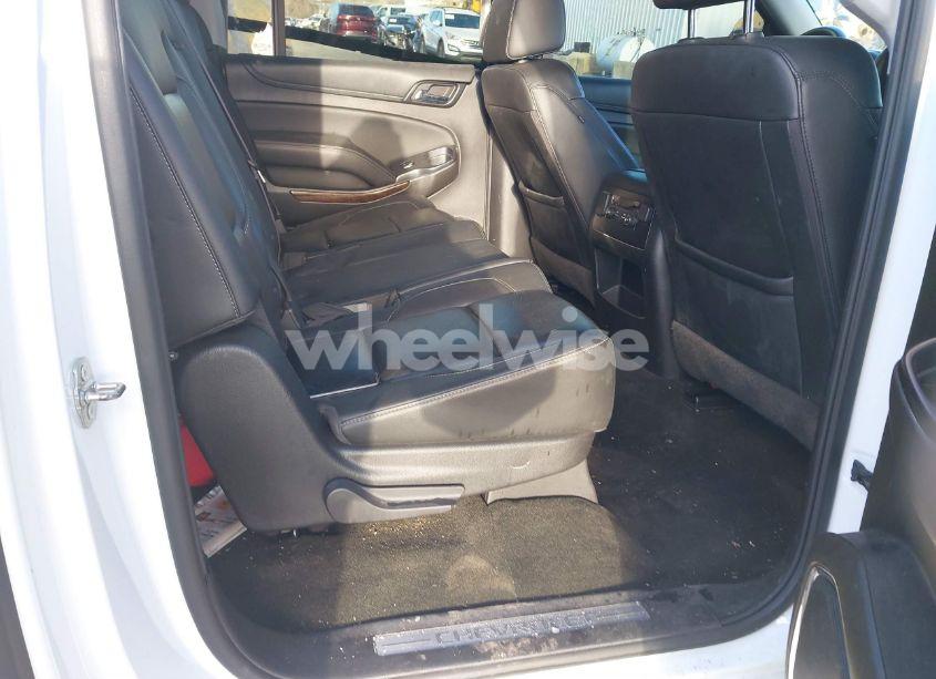 Photo 8 of 2017 Chevrolet Suburban LT (VIN 1GNSKHKC7HR158505)