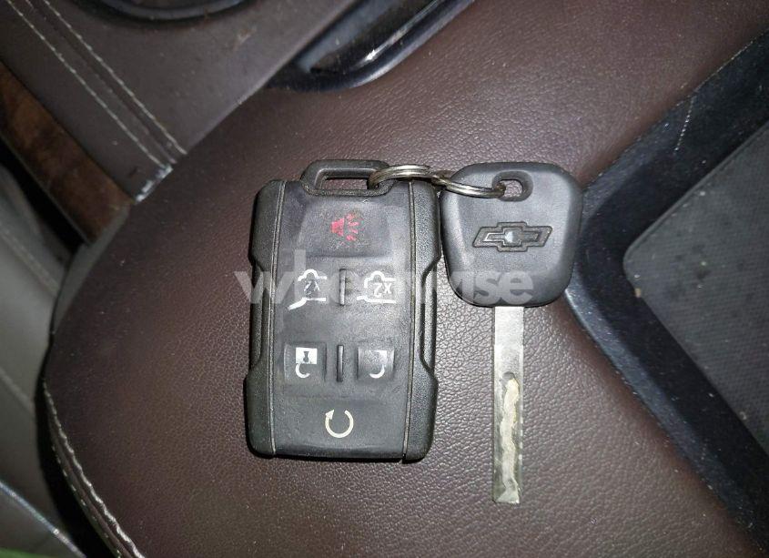 Photo 11 of 2017 Chevrolet Suburban LT (VIN 1GNSKHKC7HR199152)