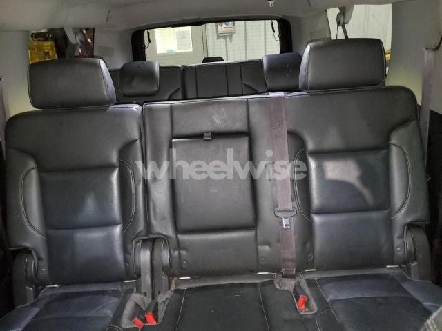 Photo 13 of 2017 CHEVROLET SUBURBAN K1500 LT (VIN 1GNSKHKC7HR235423)