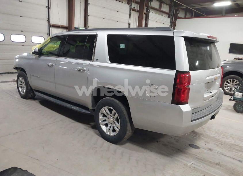 Photo 3 of 2018 Chevrolet Suburban LT (VIN 1GNSKHKC7JR115885)