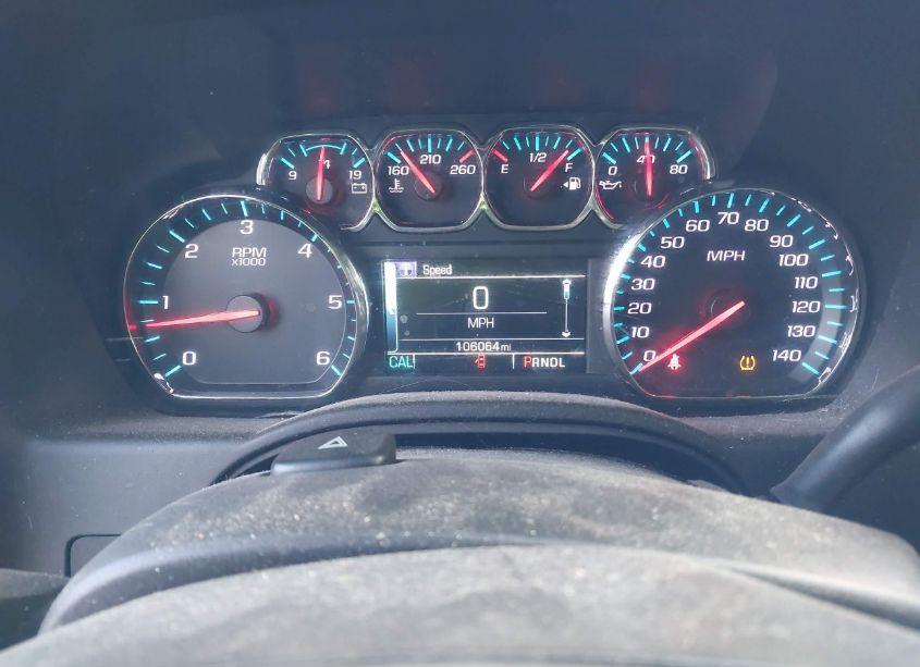 Photo 7 of 2018 Chevrolet Suburban LT (VIN 1GNSKHKC7JR230941)