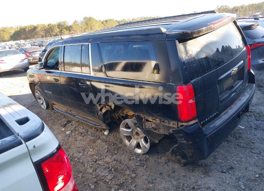 Photo 3 of 2019 Chevrolet Suburban LT (VIN 1GNSKHKC7KR163906)