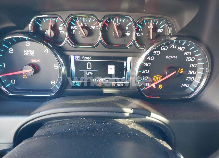 Photo 7 of 2019 Chevrolet Suburban LT (VIN 1GNSKHKC7KR163906)