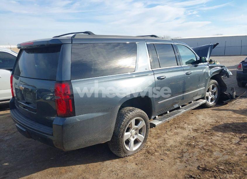 Photo 4 of 2020 Chevrolet Suburban 4WD LT (VIN 1GNSKHKC7LR123309)