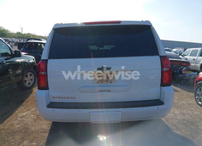 Photo 16 of 2020 Chevrolet Suburban 4WD LT (VIN 1GNSKHKC7LR125223)