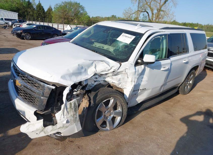 Photo 2 of 2020 Chevrolet Suburban 4WD LT (VIN 1GNSKHKC7LR125223)