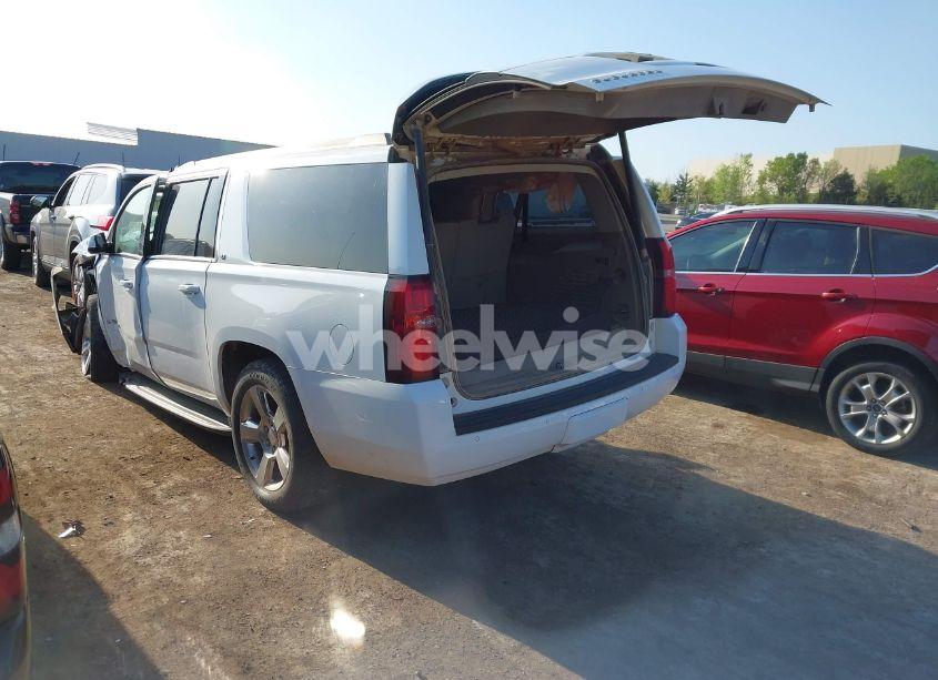 Photo 3 of 2020 Chevrolet Suburban 4WD LT (VIN 1GNSKHKC7LR125223)