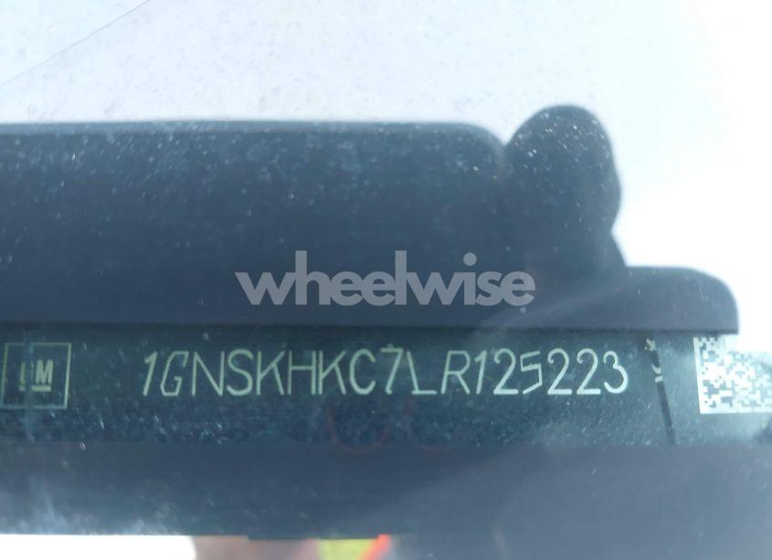 Photo 9 of 2020 Chevrolet Suburban 4WD LT (VIN 1GNSKHKC7LR125223)