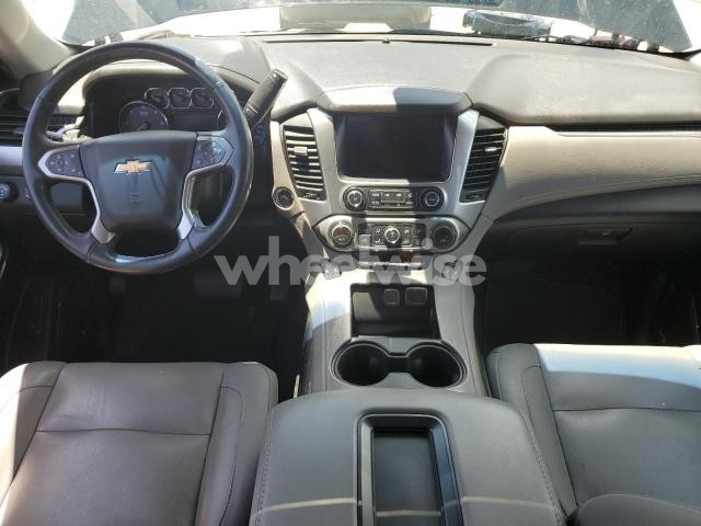 Photo 2 of 2020 CHEVROLET SUBURBAN K1500 LT (VIN 1GNSKHKC7LR195417)