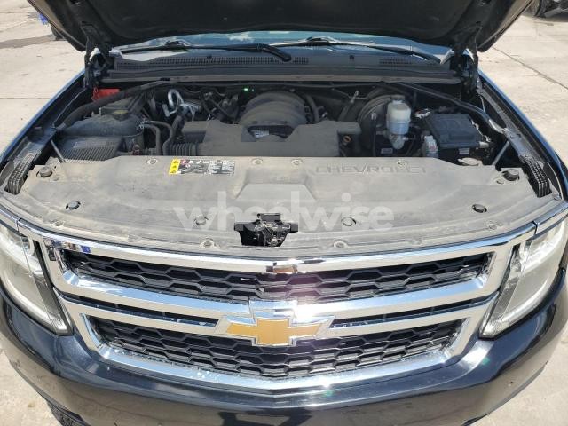 Photo 3 of 2020 CHEVROLET SUBURBAN K1500 LT (VIN 1GNSKHKC7LR195417)