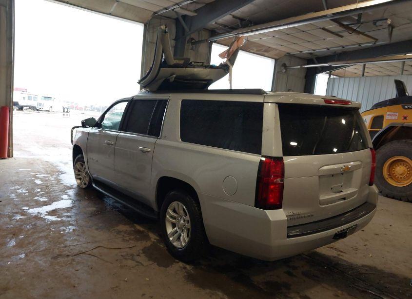 Photo 3 of 2020 Chevrolet Suburban 4WD LT (VIN 1GNSKHKC7LR258094)