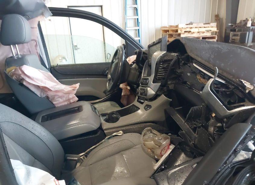 Photo 5 of 2020 Chevrolet Suburban 4WD LT (VIN 1GNSKHKC7LR258094)