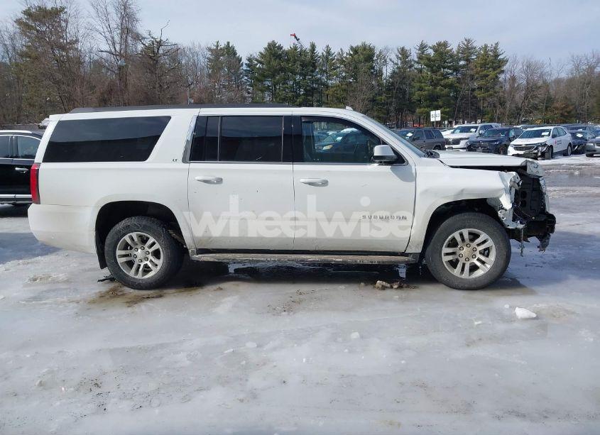 Photo 13 of 2020 Chevrolet Suburban 4WD LT (VIN 1GNSKHKC7LR281617)