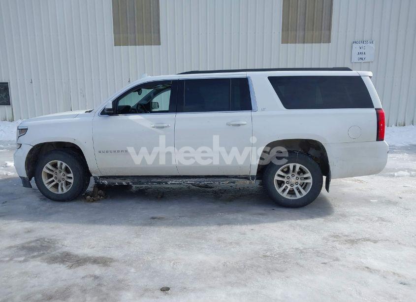 Photo 14 of 2020 Chevrolet Suburban 4WD LT (VIN 1GNSKHKC7LR281617)