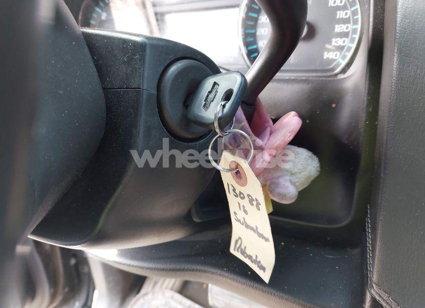 Photo 11 of 2016 Chevrolet Suburban LT (VIN 1GNSKHKC8GR223442)