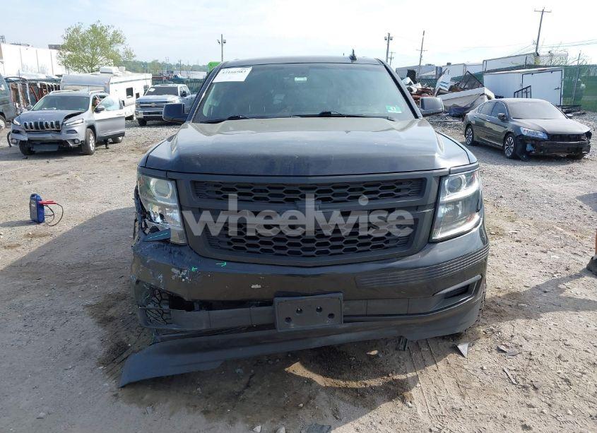 Photo 12 of 2016 Chevrolet Suburban LT (VIN 1GNSKHKC8GR223442)