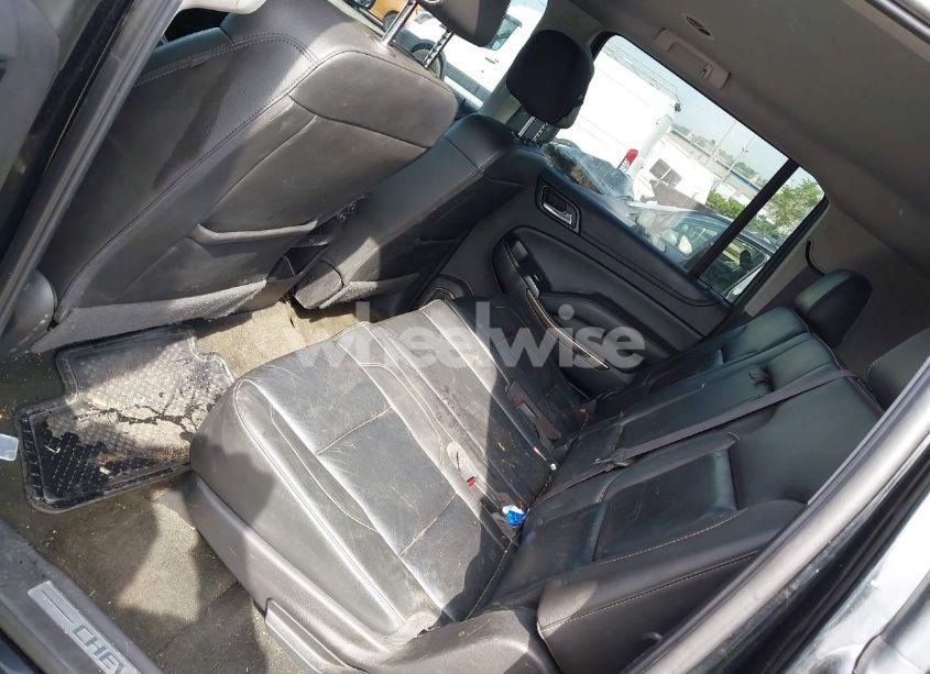 Photo 20 of 2016 Chevrolet Suburban LT (VIN 1GNSKHKC8GR223442)