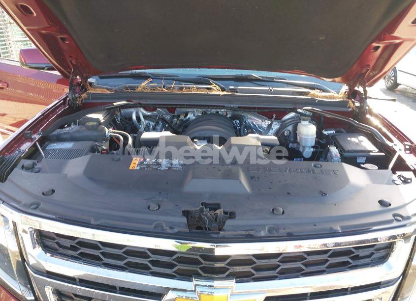Photo 10 of 2017 Chevrolet Suburban LT (VIN 1GNSKHKC8HR121902)
