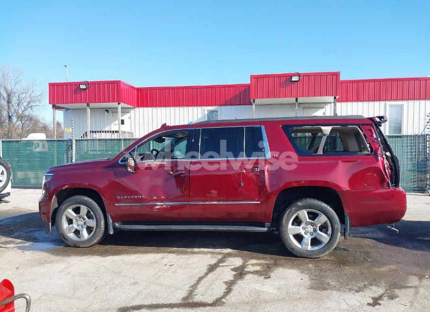 Photo 14 of 2017 Chevrolet Suburban LT (VIN 1GNSKHKC8HR121902)