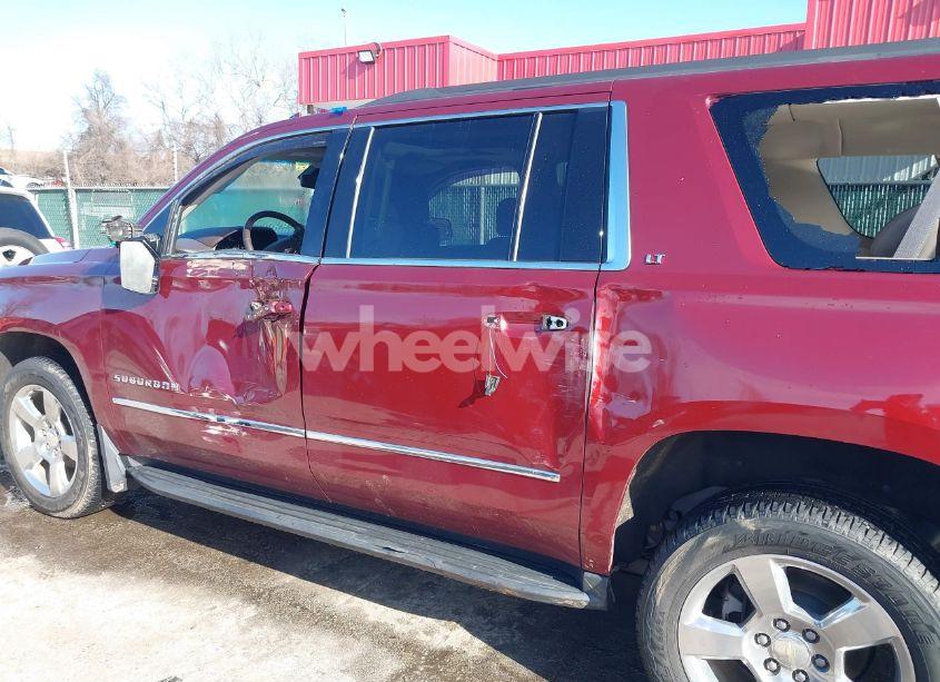 Photo 17 of 2017 Chevrolet Suburban LT (VIN 1GNSKHKC8HR121902)