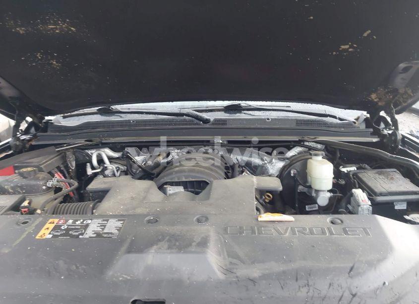 Photo 10 of 2017 Chevrolet Suburban LT (VIN 1GNSKHKC8HR324644)