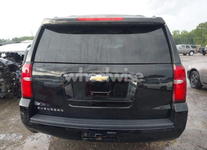 Photo 17 of 2017 Chevrolet Suburban LT (VIN 1GNSKHKC8HR324644)