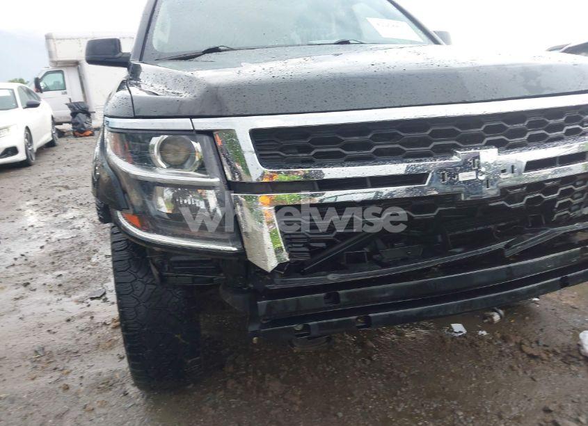 Photo 18 of 2017 Chevrolet Suburban LT (VIN 1GNSKHKC8HR324644)