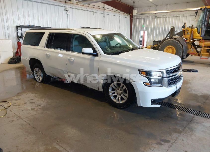 2018 Chevrolet Suburban LT (VIN 1GNSKHKC8JR211976) main photo