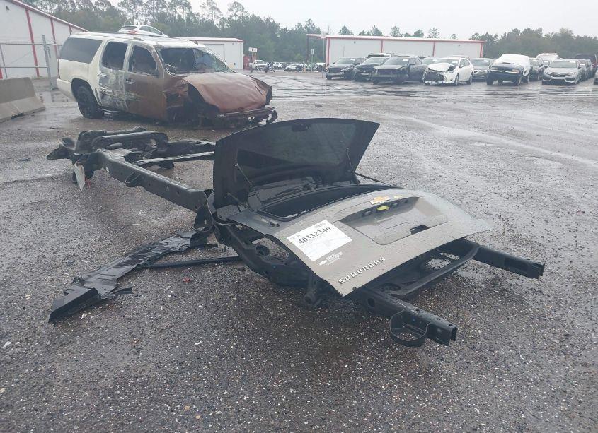 2019 Chevrolet Suburban LT (VIN 1GNSKHKC8KR171965) main photo