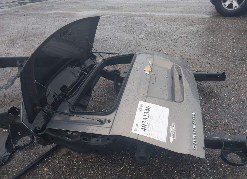 Photo 11 of 2019 Chevrolet Suburban LT (VIN 1GNSKHKC8KR171965)