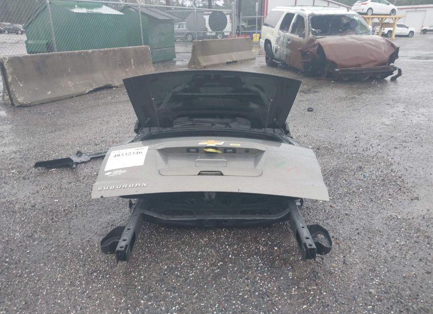 Photo 12 of 2019 Chevrolet Suburban LT (VIN 1GNSKHKC8KR171965)