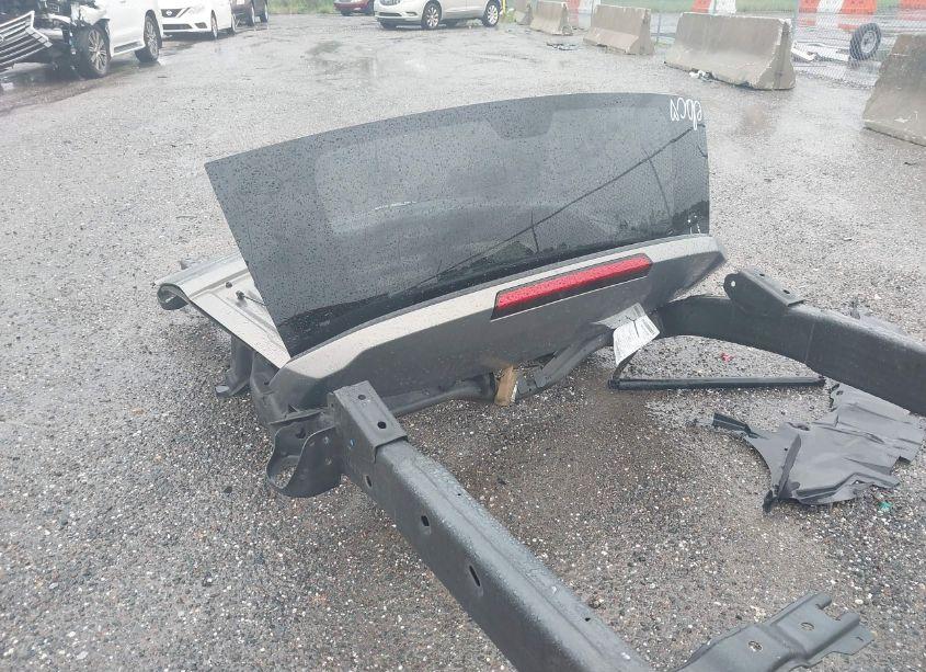 Photo 15 of 2019 Chevrolet Suburban LT (VIN 1GNSKHKC8KR171965)