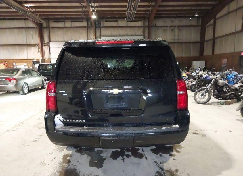 Photo 16 of 2019 Chevrolet Suburban LT (VIN 1GNSKHKC8KR409636)