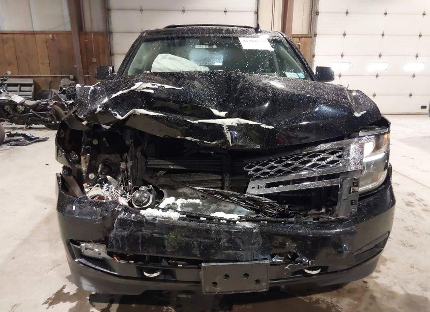 Photo 6 of 2019 Chevrolet Suburban LT (VIN 1GNSKHKC8KR409636)